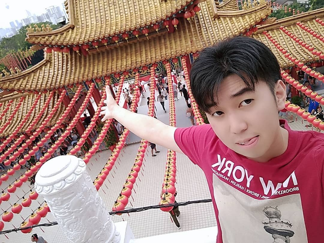 M10男图305照片+1视频（年轻帅哥小男神活泼小青年爱好二次元时尚小鲜肉）-13