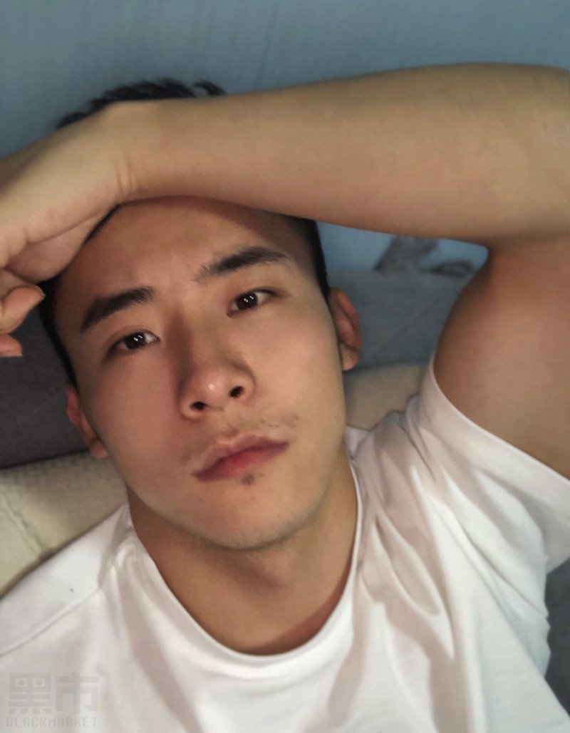 M37_男套图229照片+8视频（好身材有腹肌青年男士旅游时尚男神高富帅同一个人朋友圈微商素材）-12