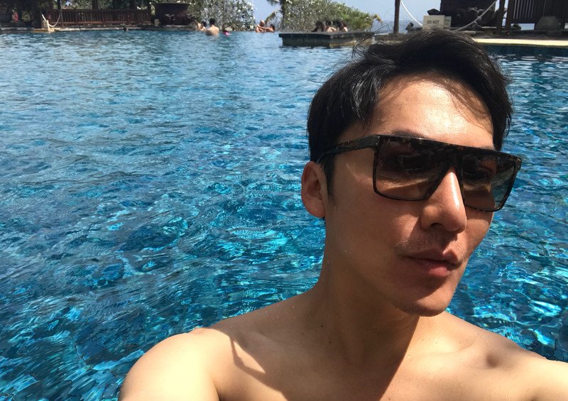 M28_男套图681照片（有钱奢华高大上高帅富男神旅游时尚自拍照潮流成熟男士朋友圈素材形象照）-4