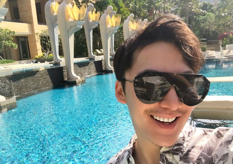 M28_男套图681照片（有钱奢华高大上高帅富男神旅游时尚自拍照潮流成熟男士朋友圈素材形象照）-14