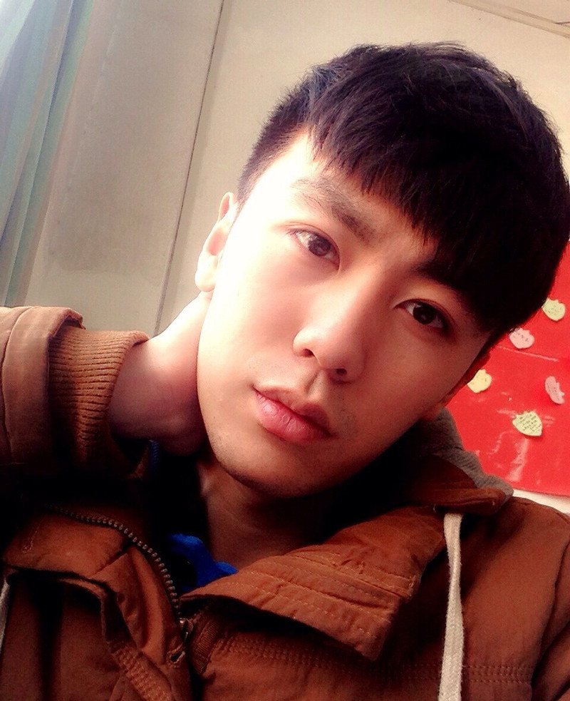 M33_男套图1007照片（超多图片素材好身材有腹肌爱自拍好身材男生小年轻青年男神朋友圈微商素材同一个人）-3