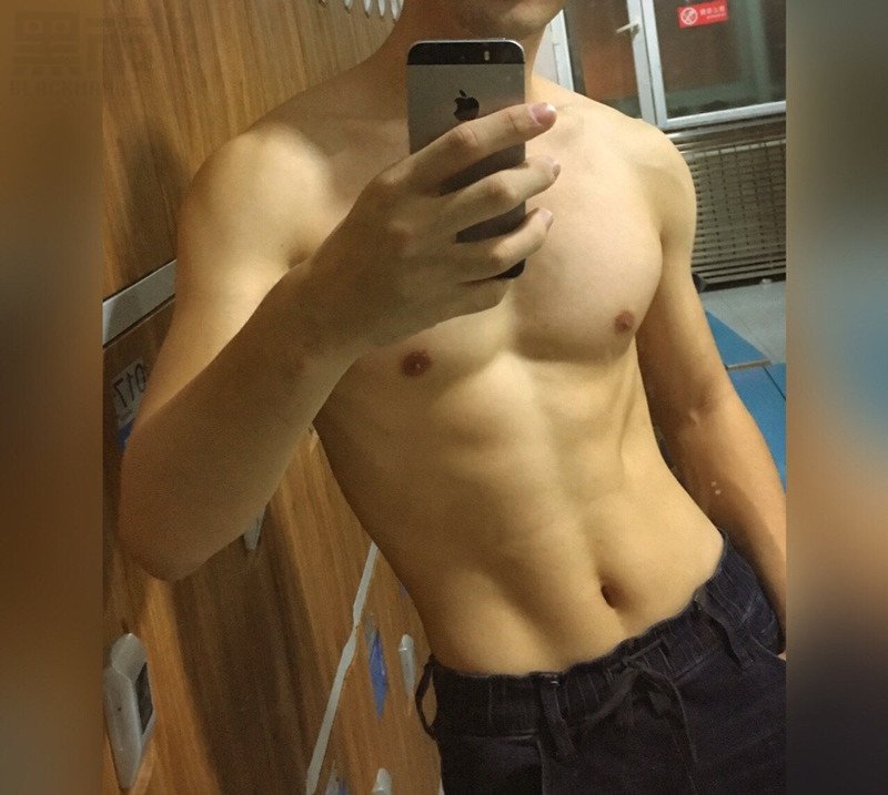 M33_男套图1007照片（超多图片素材好身材有腹肌爱自拍好身材男生小年轻青年男神朋友圈微商素材同一个人）-9
