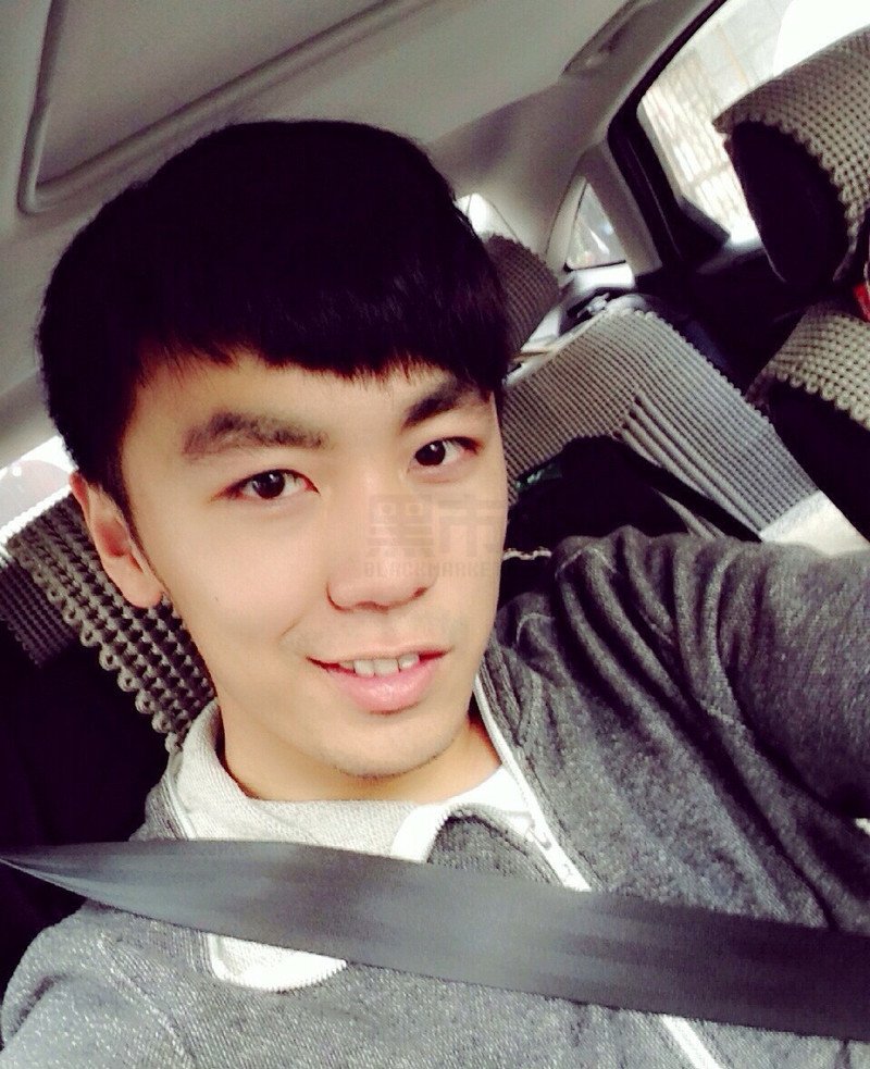 M33_男套图1007照片（超多图片素材好身材有腹肌爱自拍好身材男生小年轻青年男神朋友圈微商素材同一个人）-2