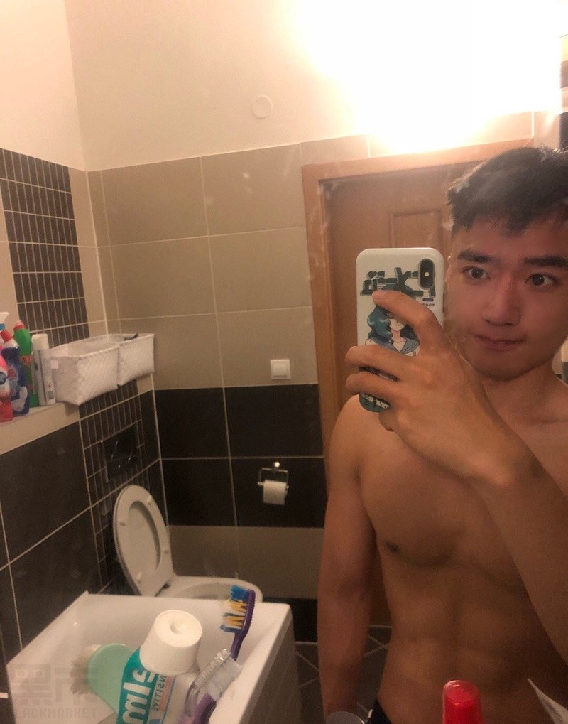 M41_男套图175照片（健美好身材男神同一个人素材男士男生男青年组图微商朋友圈）-4