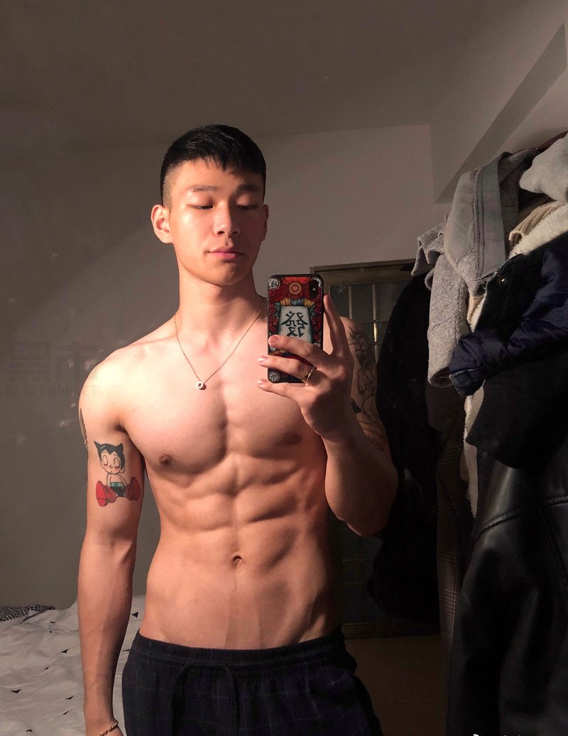 M50_男套图249照片（大胸肌好身材帅哥自拍照同一个人青年健身达人朋友圈微信素材）-2
