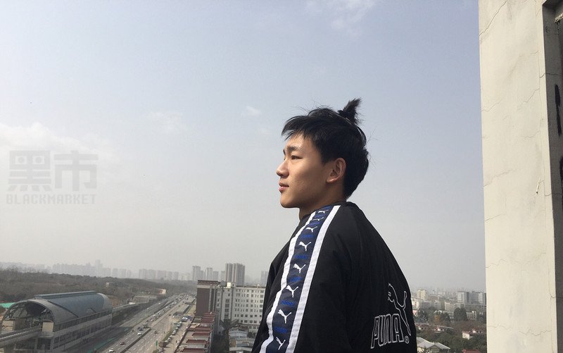 M60_男套图164照片（普通小年轻自拍照片集微信微商朋友圈组图无水印形象照）-3