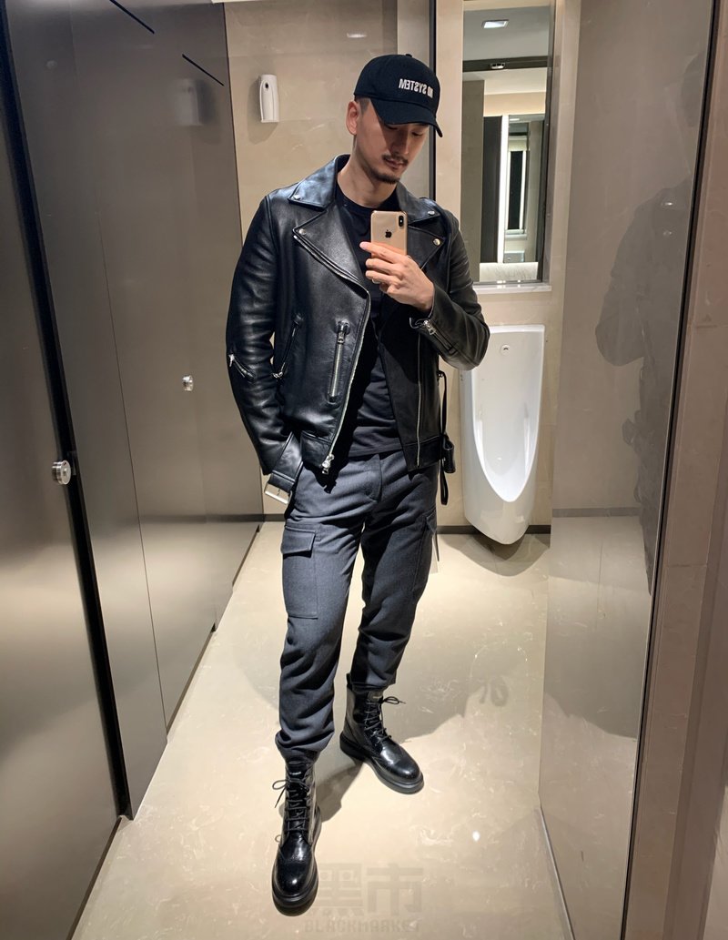 M91_男套图371照片（高富帅健身达人一整套生活照 好身材爱自拍男士同一个人照片组）-6