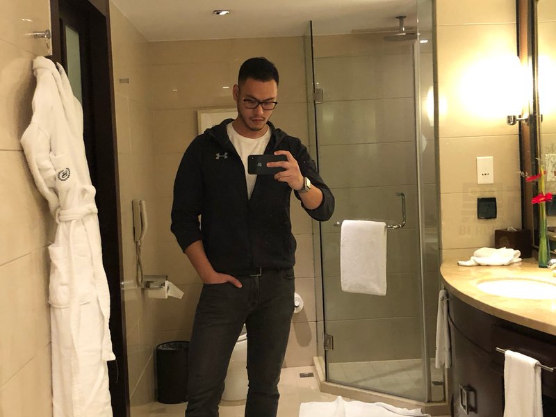 M92_男套图148照片（优质时尚中年男人生活照 沉稳帅气男生自拍照真实套图 有穿西装自拍照）-13