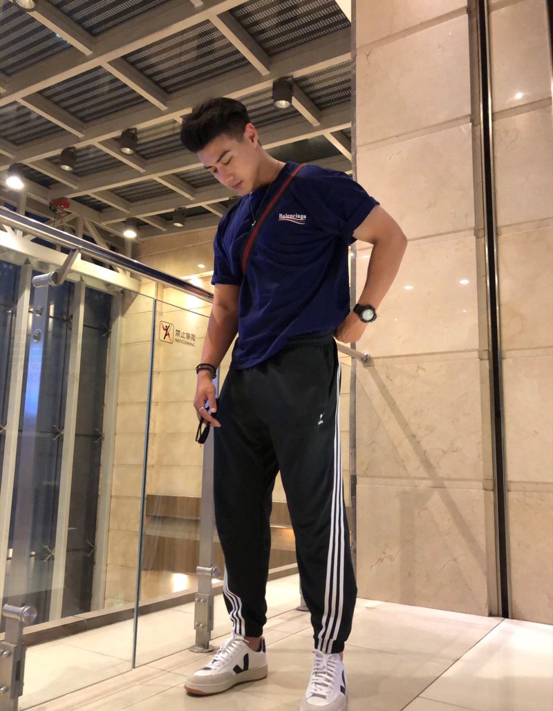 M76_男套图339照片+111视频（年轻帅气男神生活照 一年四季同一个人网恋真实素材图片）-17