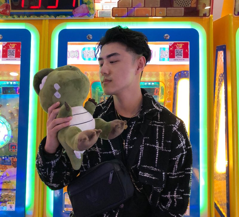 M76_男套图339照片+111视频（年轻帅气男神生活照 一年四季同一个人网恋真实素材图片）-11