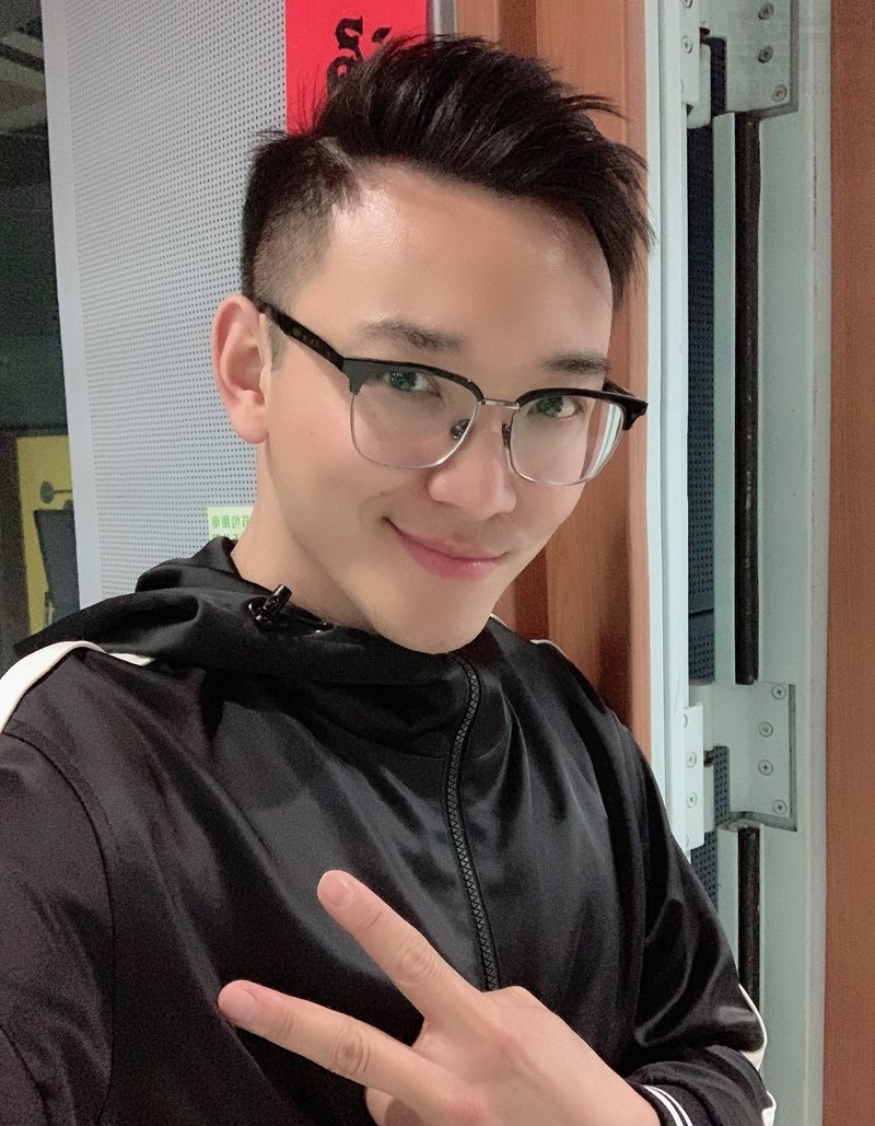 M79_男套图492照片+49视频（高富帅时尚好衣品男神自拍照 有和车合照 有各地旅游照片组 一年四季生活照）-8