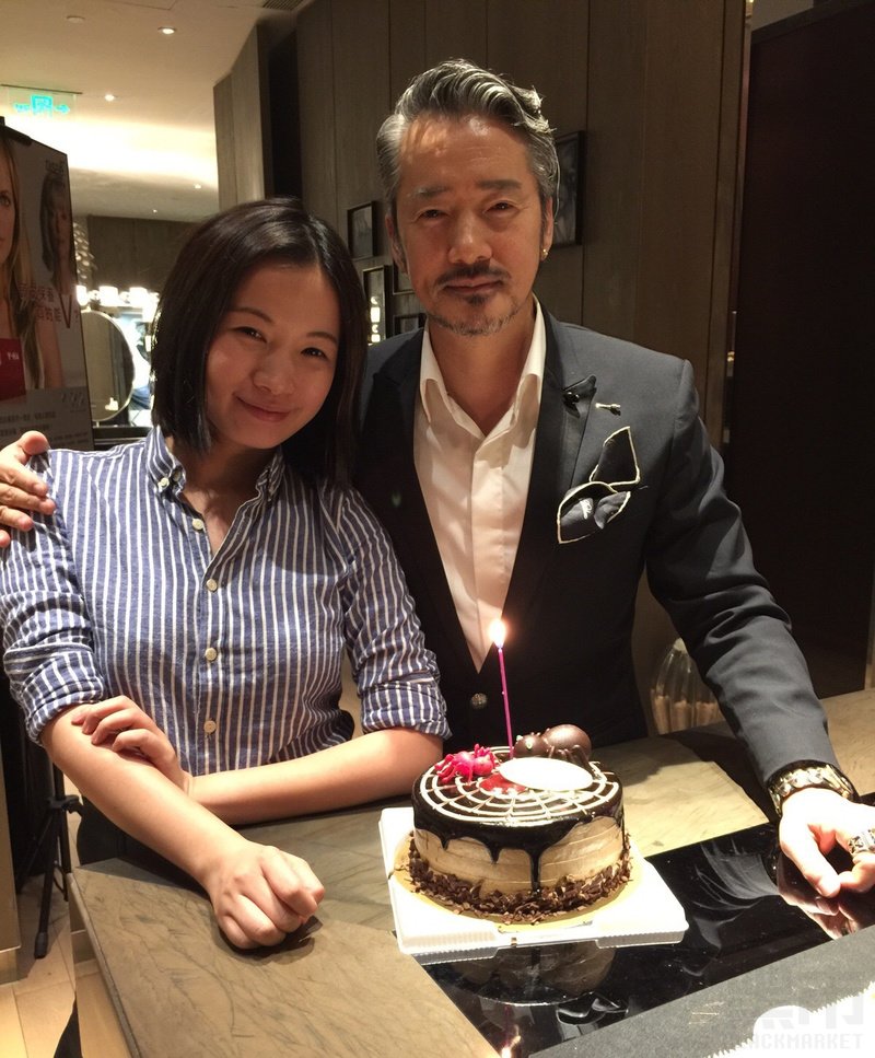 M80_男套图489照片+22视频（老帅哥男神生活照 有西装照 贵族有钱人名流50岁男人自拍照片多张）-5