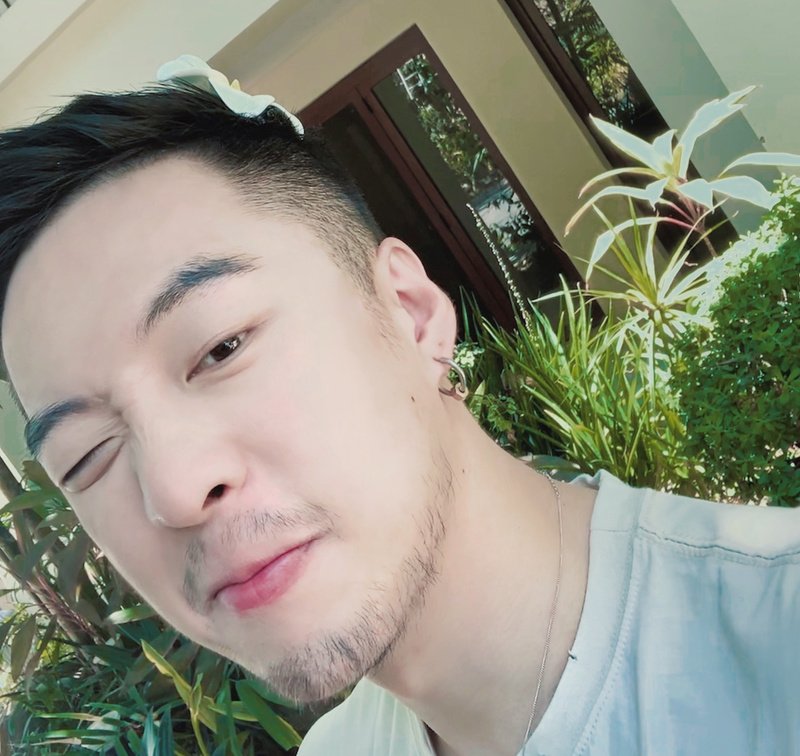 M103_男套图941照片+11视频（时尚潮流英俊男神生活照 高富帅 好身材大胸肌帅气男生自拍照片组）-15