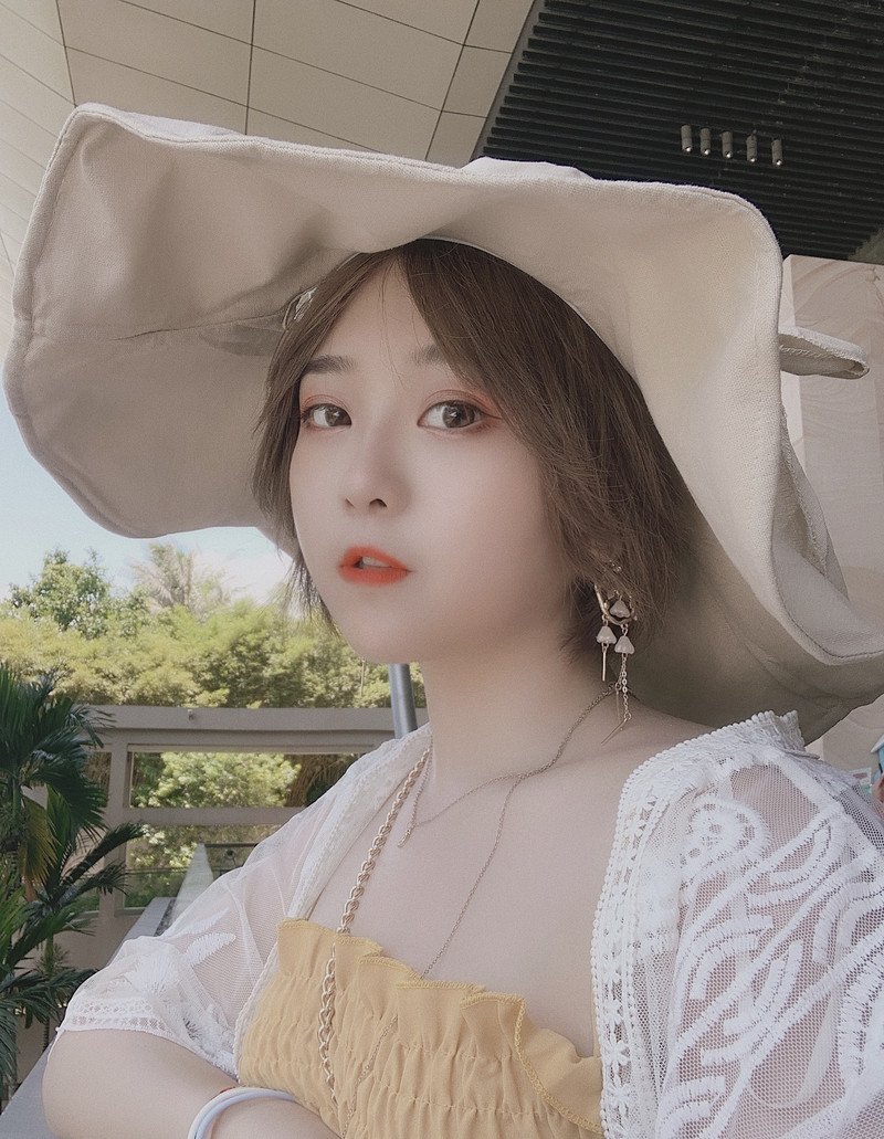 W77_女套图241照片+3视频（萌少女清纯可爱图片组 少女系女神 带视频微商营销无水印高清套图）-2