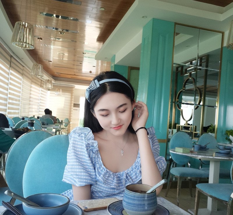 W75_女套图909照片+10视频（年轻女神青春靓丽时尚小女生自拍照微商养号同人套图人物包装图片）-13