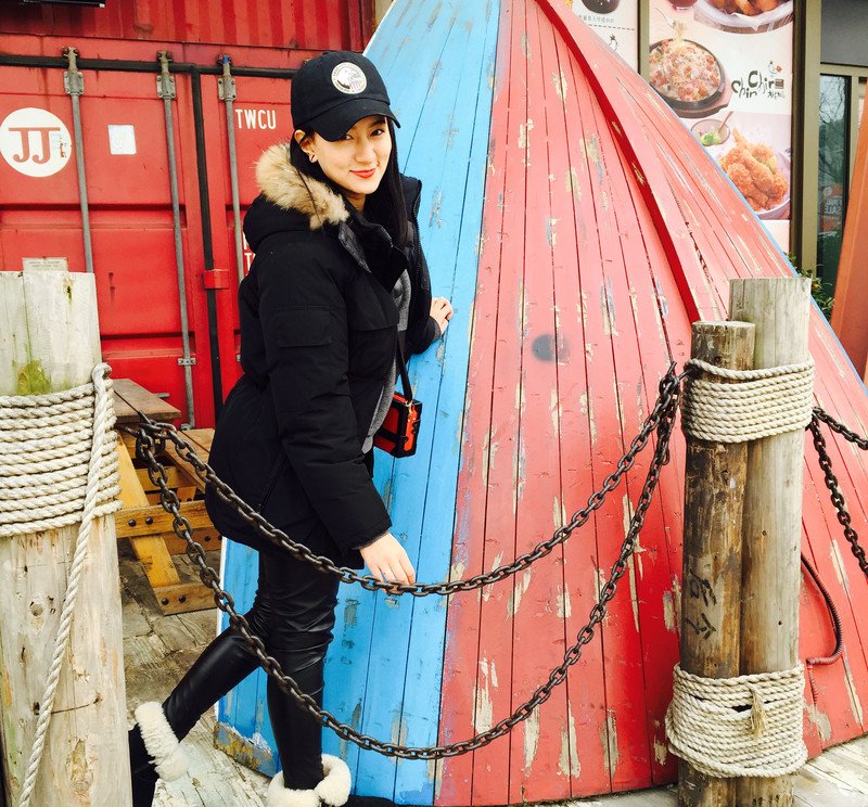W74_女套图276照片+1视频（性感白富美旅游达人时尚美少女套图 女神无水印高清网恋照片组）-9