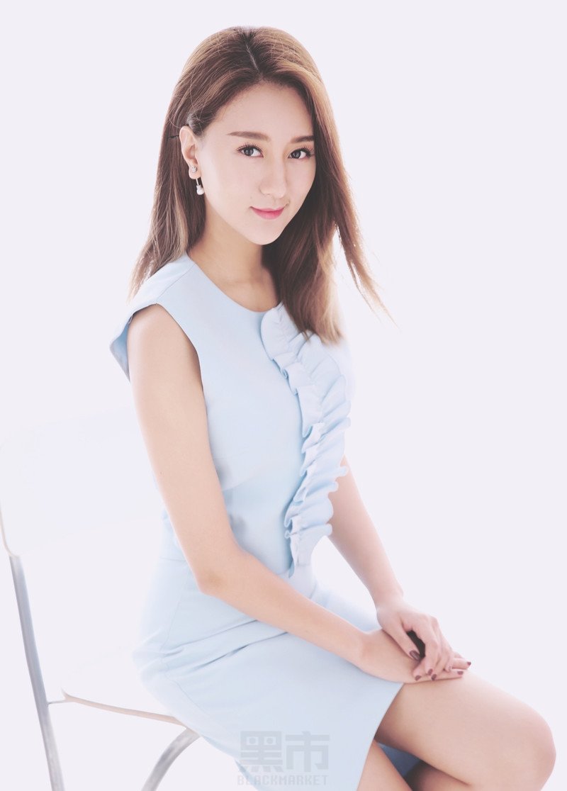 W74_女套图276照片+1视频（性感白富美旅游达人时尚美少女套图 女神无水印高清网恋照片组）-7