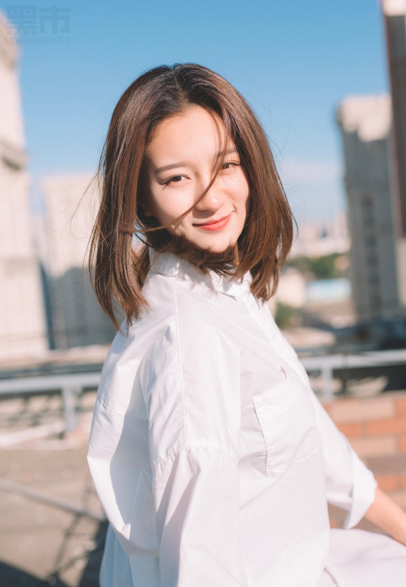 W74_女套图276照片+1视频（性感白富美旅游达人时尚美少女套图 女神无水印高清网恋照片组）-1