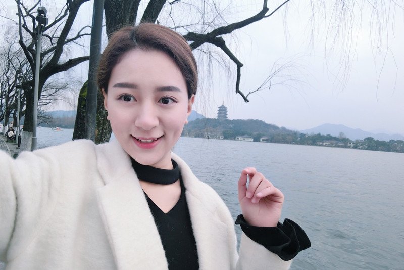 W74_女套图276照片+1视频（性感白富美旅游达人时尚美少女套图 女神无水印高清网恋照片组）-10