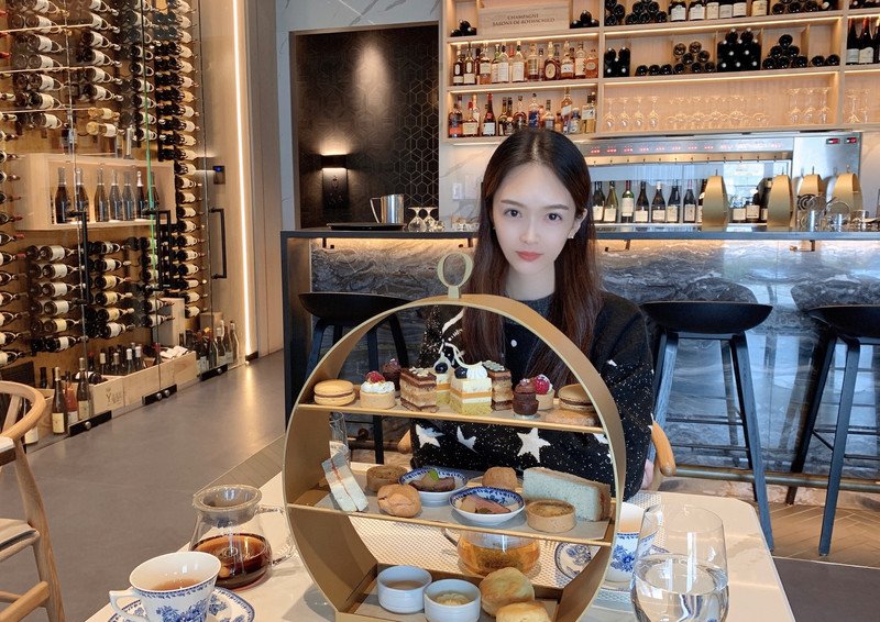W84_女套图281照片+5视频（苗条美腿白富美生活照 高端青春女生自拍照 养号必备一整套同人图片）-7
