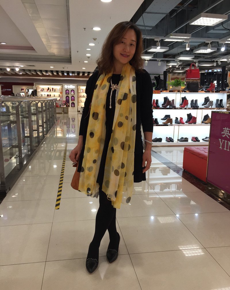 W83_女套图445照片（中年妇女同一个人生活照 中老年女人做微商成功高端形象照图片多张）-5