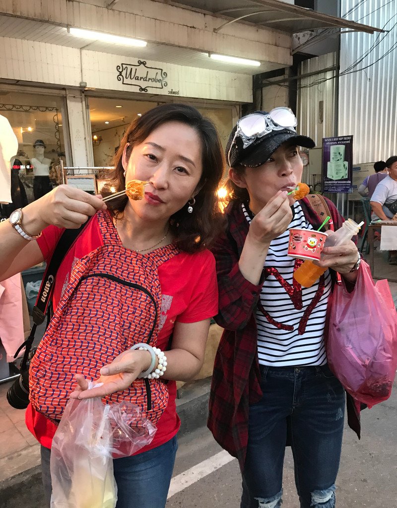 W83_女套图445照片（中年妇女同一个人生活照 中老年女人做微商成功高端形象照图片多张）-13