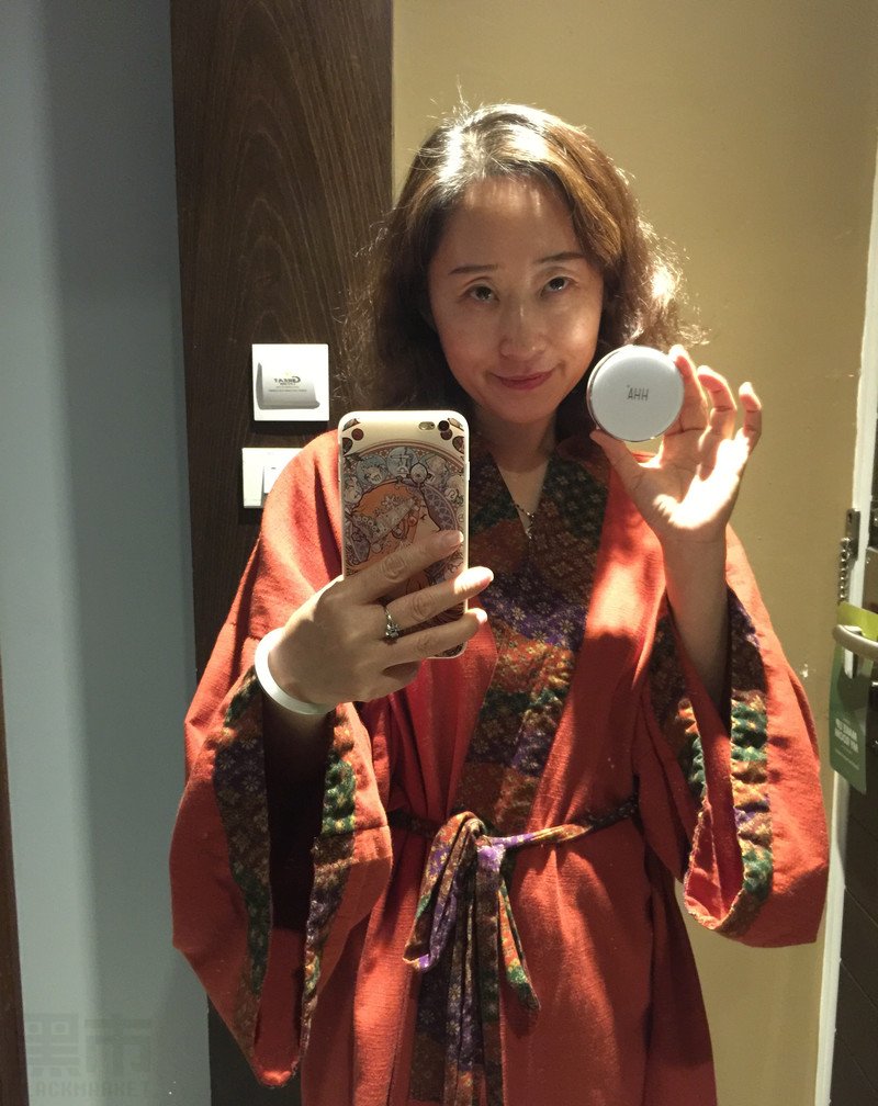 W83_女套图445照片（中年妇女同一个人生活照 中老年女人做微商成功高端形象照图片多张）-12