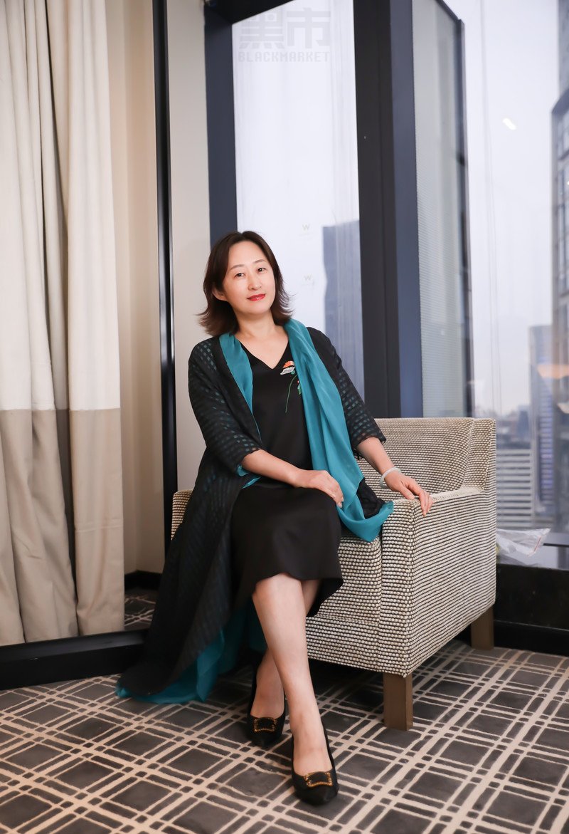 W83_女套图445照片（中年妇女同一个人生活照 中老年女人做微商成功高端形象照图片多张）-15