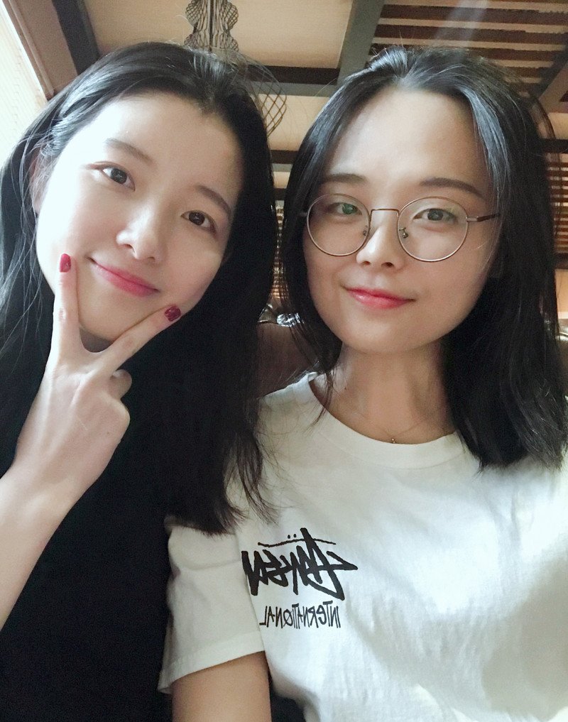 W92_女套图294照片（护士小美女小姐姐素材图片合集 现实普通女生自拍照片合集包装朋友圈）-9