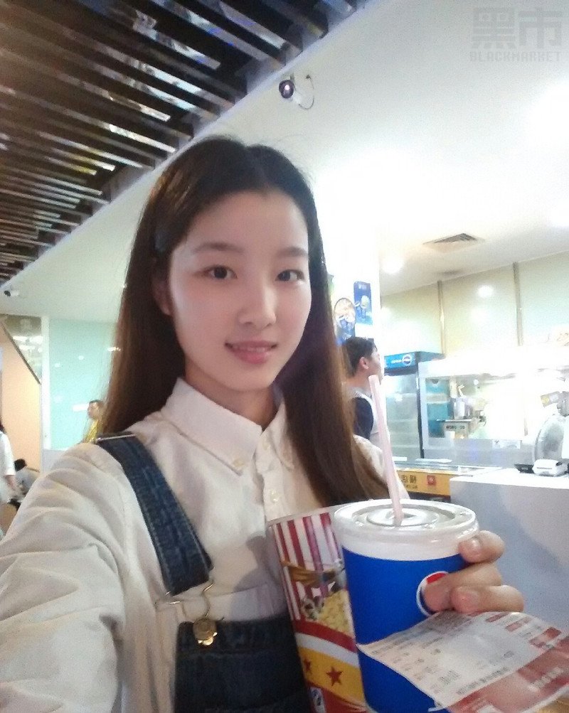 W92_女套图294照片（护士小美女小姐姐素材图片合集 现实普通女生自拍照片合集包装朋友圈）-16