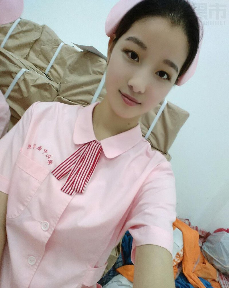 W92_女套图294照片（护士小美女小姐姐素材图片合集 现实普通女生自拍照片合集包装朋友圈）-17
