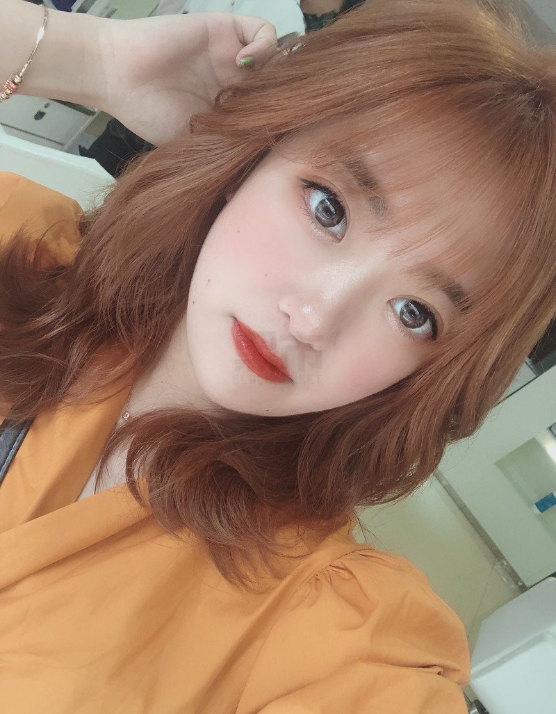 W90_女套图453照片+41视频（微胖可爱女神生活照带视频包装打造朋友圈微信微商形象照）-11