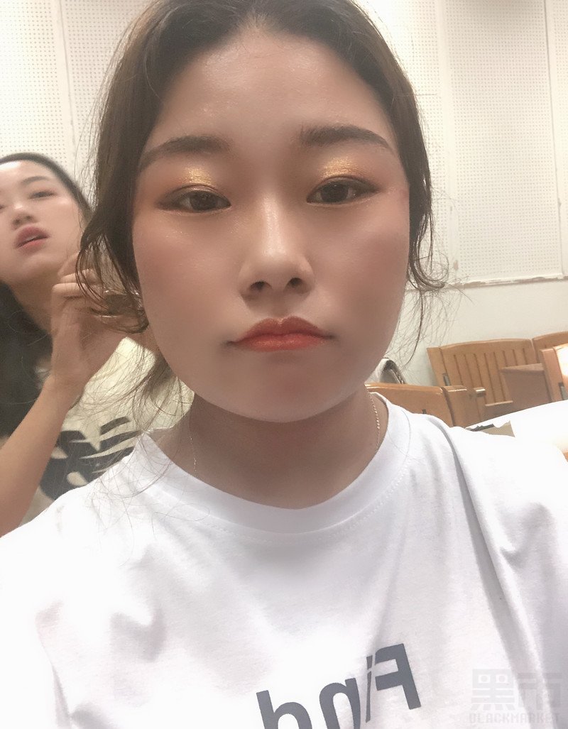 W89_女套图190照片（校园学生微胖真实年轻小女生照片合集 爱自拍同一个人女士微信微商营销养号）-4