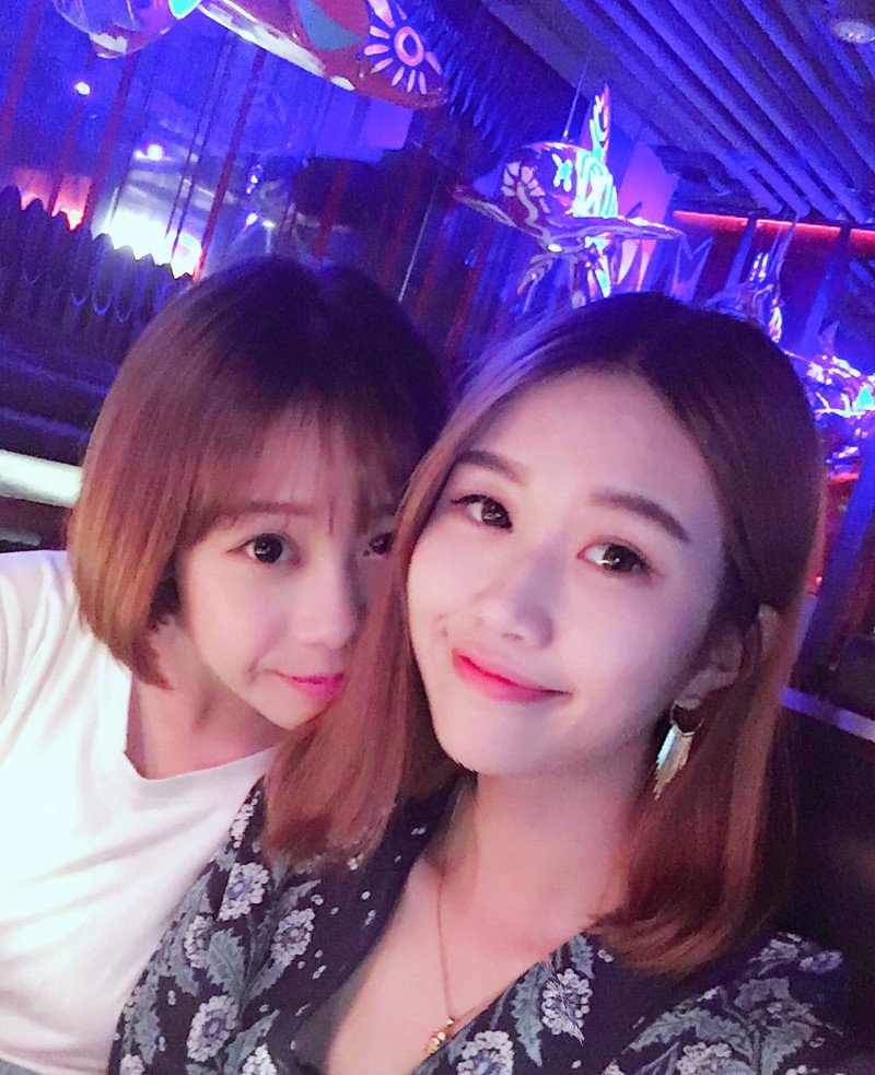 W88_女套图545照片+10视频（甜美靓丽女神生活照 女生无水印高清 微信微商营销养号同人图片）-2