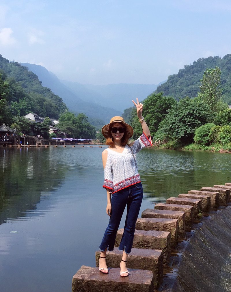 W88_女套图545照片+10视频（甜美靓丽女神生活照 女生无水印高清 微信微商营销养号同人图片）-7