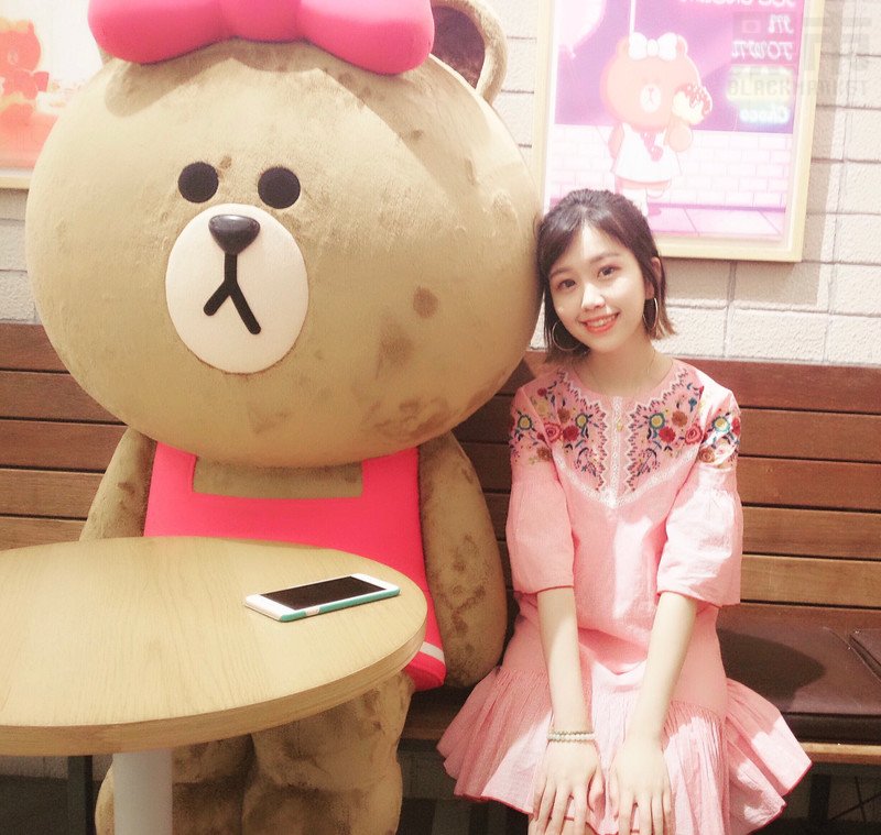 W88_女套图545照片+10视频（甜美靓丽女神生活照 女生无水印高清 微信微商营销养号同人图片）-10