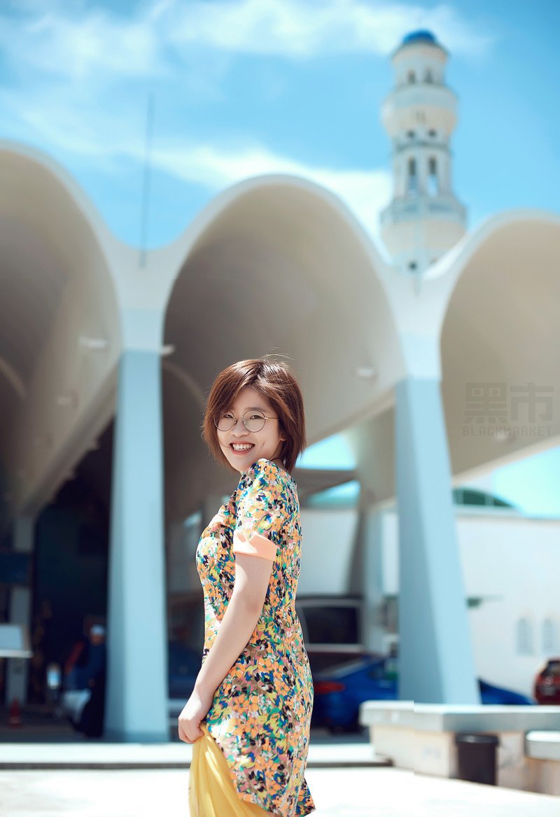 W87_女套图164照片（戴眼镜利落短发女生自拍照同人图片合集照片组 微信微商养号形象照带视频）-4