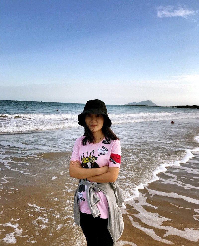 W99_女套图360照片（成功女性富婆素材合集形象照网恋照人物包装微信微商营销素材一整套）-8