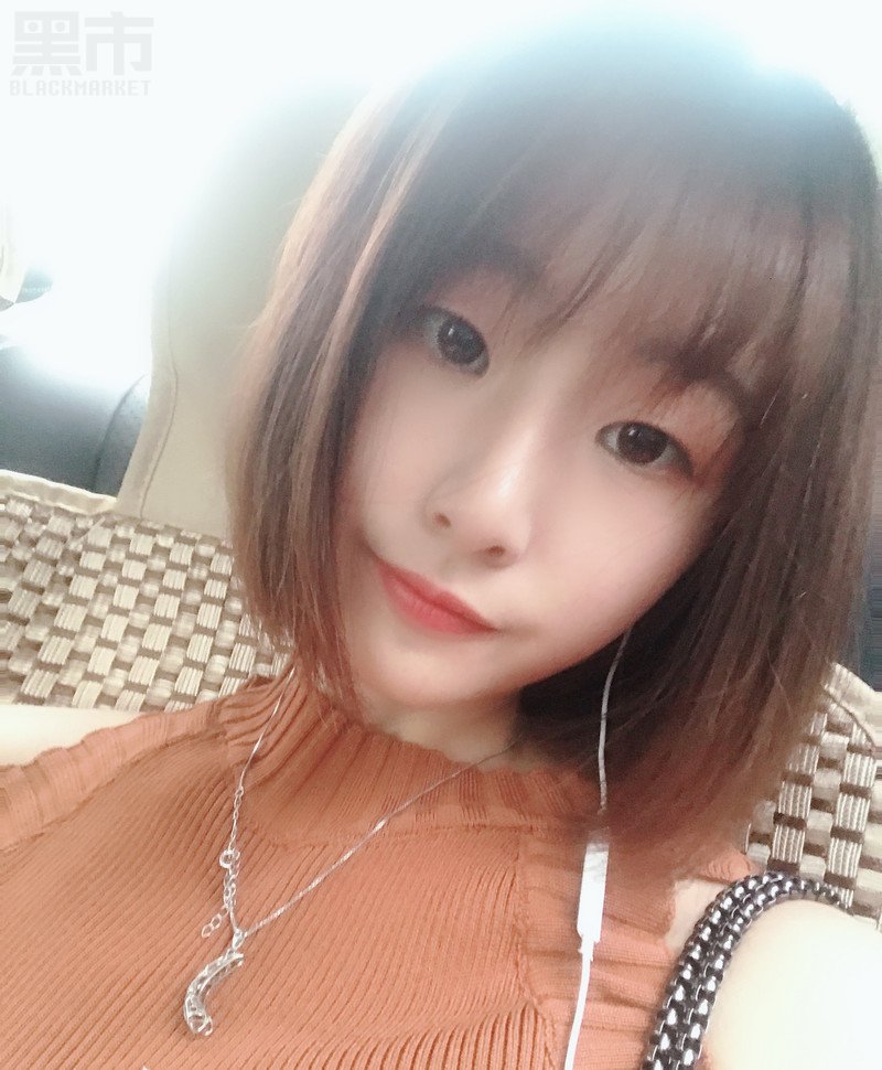 W97_女套图581照片+2视频（嘟嘟嘴可爱小女生自拍照网恋照片微信微商朋友圈养号素材QQ空间包装）-11