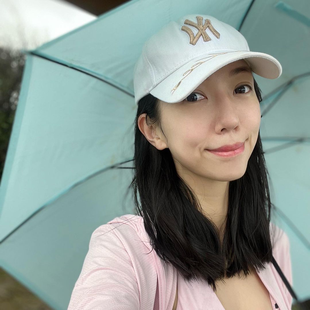 【狗推新人设】微信朋友圈包装素材-套图白富美女孩生活工作吃喝玩乐2072照片100视频-长期更