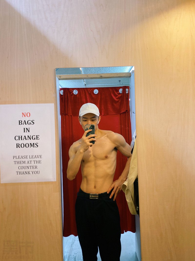 M106_男套图293照片+70视频（二十五岁成熟男人生活照 微商养号同人套图 帅哥男士微信营销素材）-16