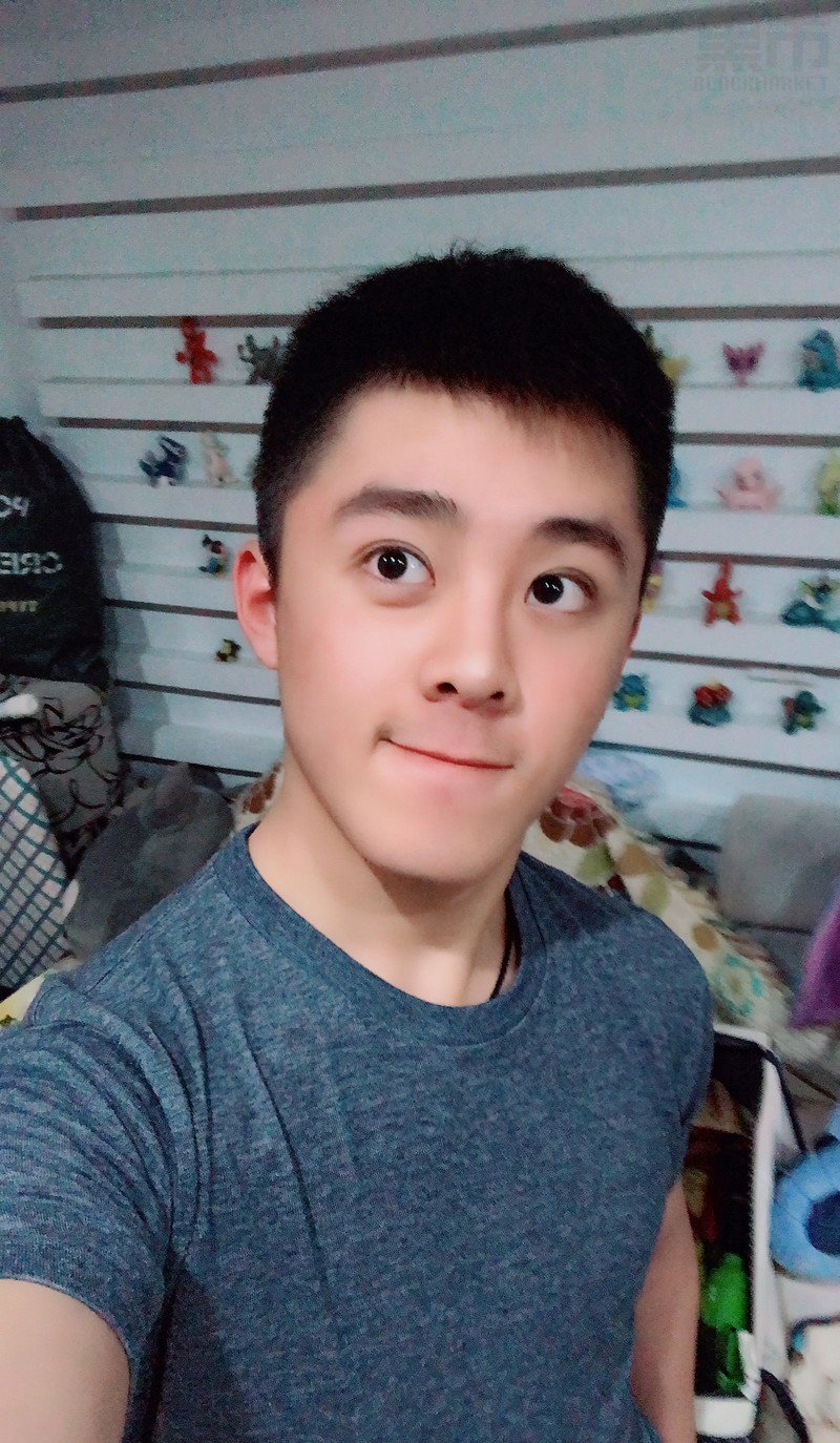 M110_男套图531照片+168视频（年轻的小奶狗男生自拍照 各种自拍卖萌的小青年生活照）-9