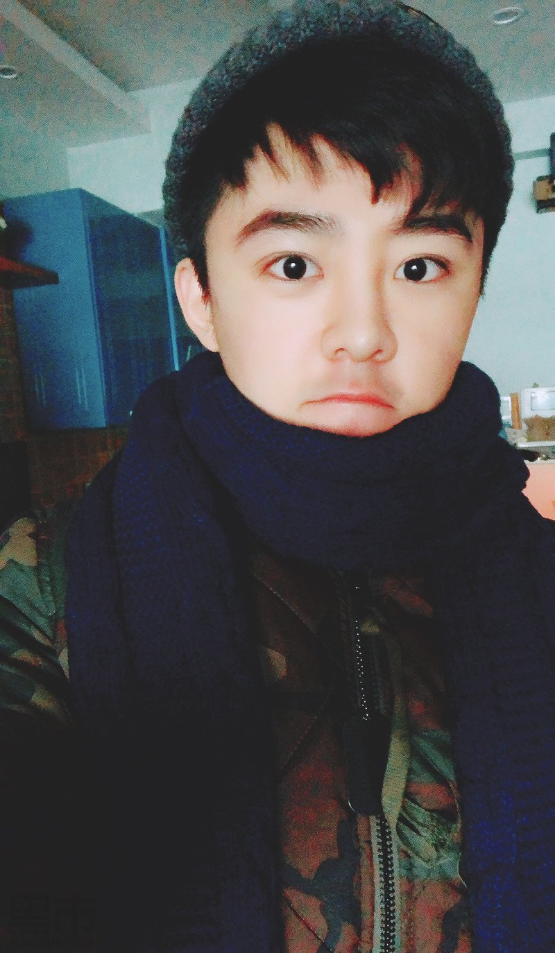 M110_男套图531照片+168视频（年轻的小奶狗男生自拍照 各种自拍卖萌的小青年生活照）-14
