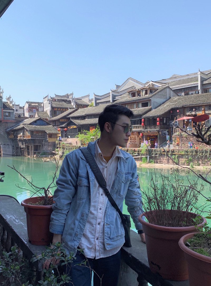 M111_男套图265照片（20岁左右好身材男士生活照 爱运动爱旅游男神自拍照）-6