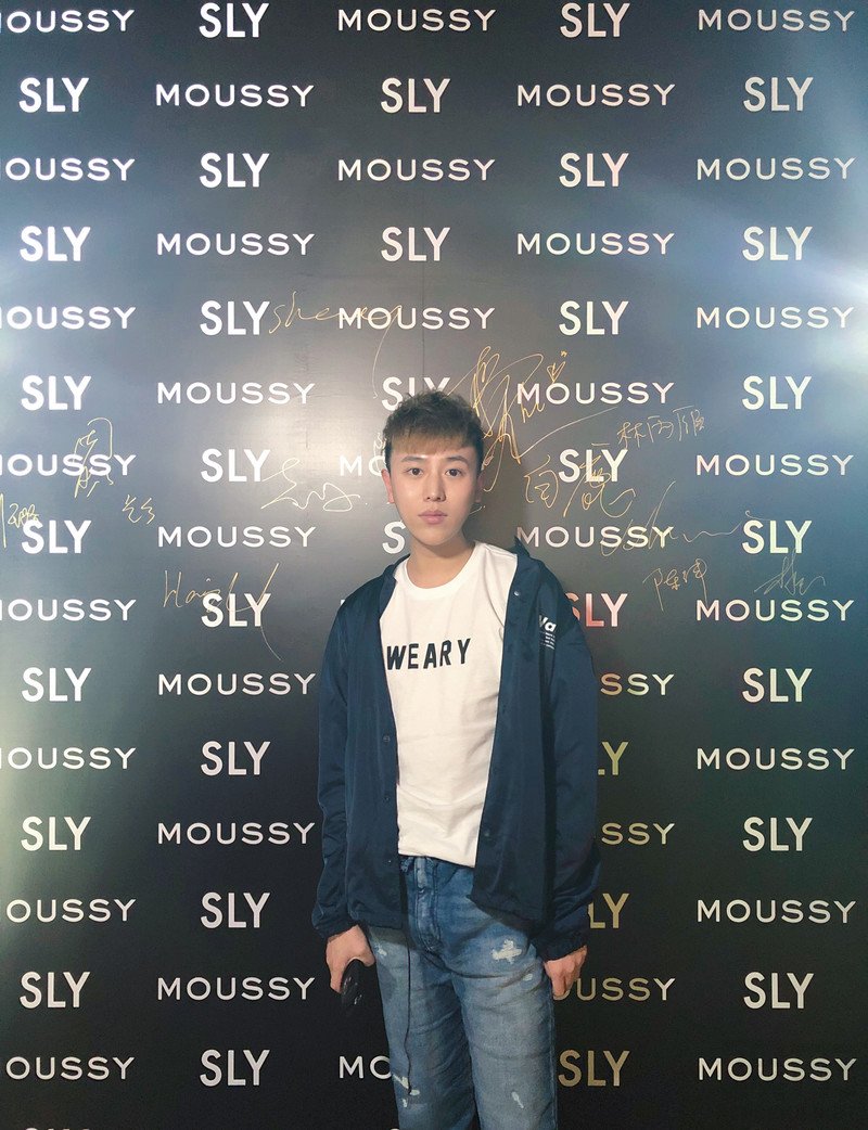 M118_男套图398照片+13视频（爱护肤美妆达人男神自拍照 青春活力男生帅哥生活照）-12