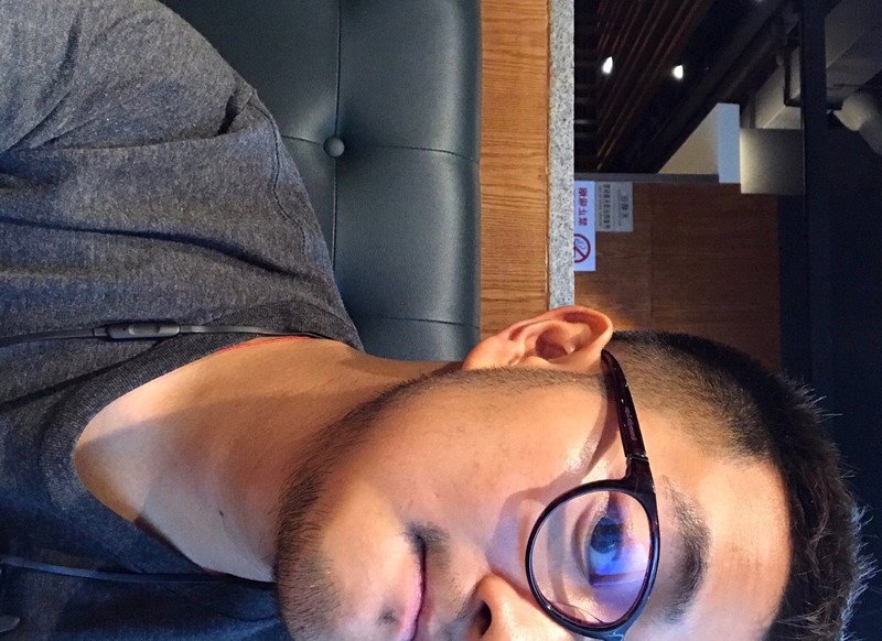 M122_男套图291照片（戴眼镜三十岁男神生活照 英俊帅气时尚30多岁男士自拍照）-10