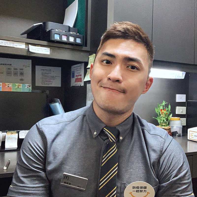 【狗推新人设】微信朋友圈包装素材-套图高富帅男孩生活工作吃喝玩乐266照片37视频-长期更新