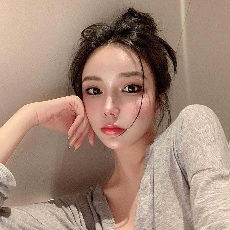 【狗推新人设】套图白富美女孩生活工作吃喝玩乐1213照片114视频-真实美女生活照朋友圈包装素