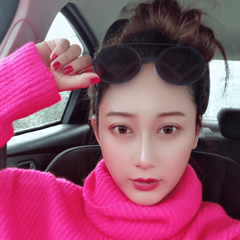 【狗推新人设】套图白富美女孩生活工作吃喝玩乐1336照片25视频-真实美女生活照朋友圈包装素