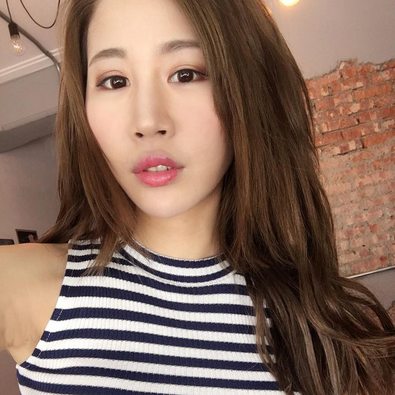 【狗推新人设】套图白富美女孩生活工作吃喝玩乐2723照片485视频-真实美女生活照朋友圈包装素